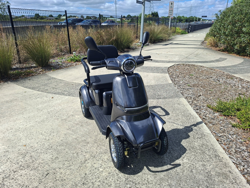 XLS 2 person capable 4Whl