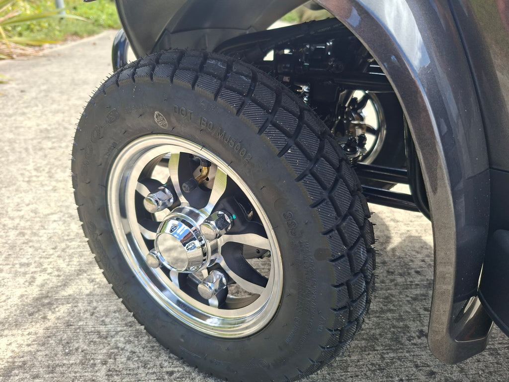 XLS 2 person capable 4Whl