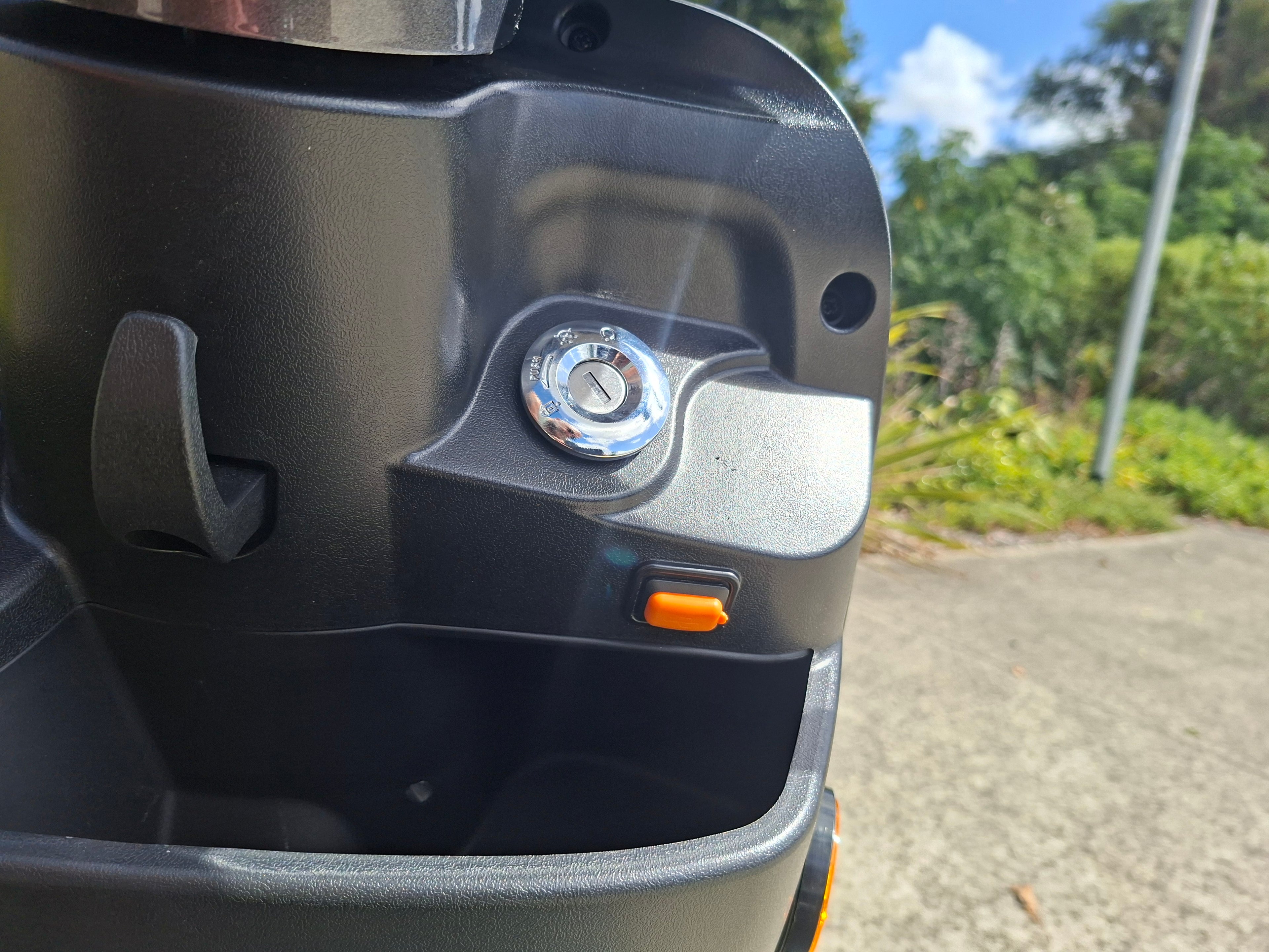 XLS 2 person capable 4Whl