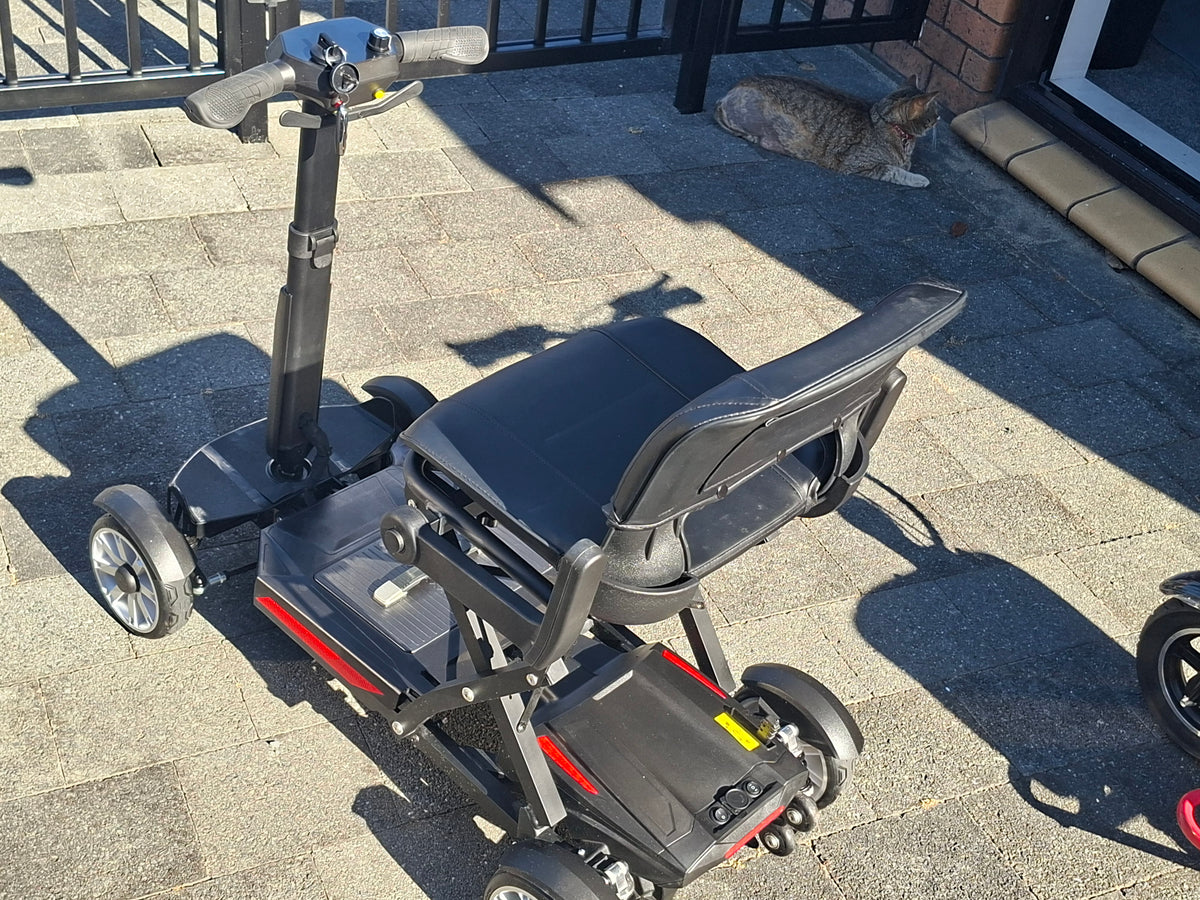 E309S 4Whl Compact Fold-down Mob Sctr
