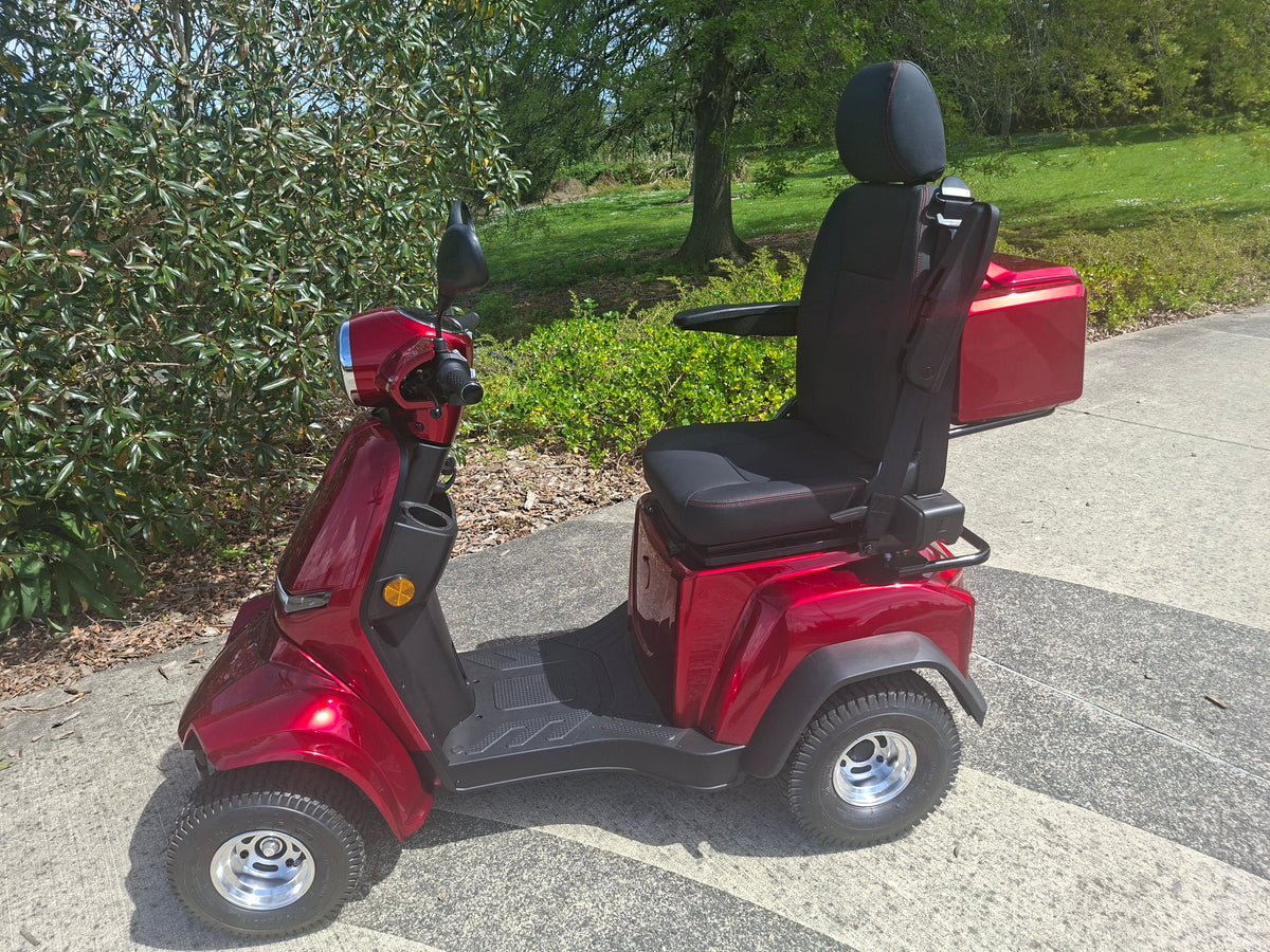 XLT 4-Wheel Golf Mob Scooter