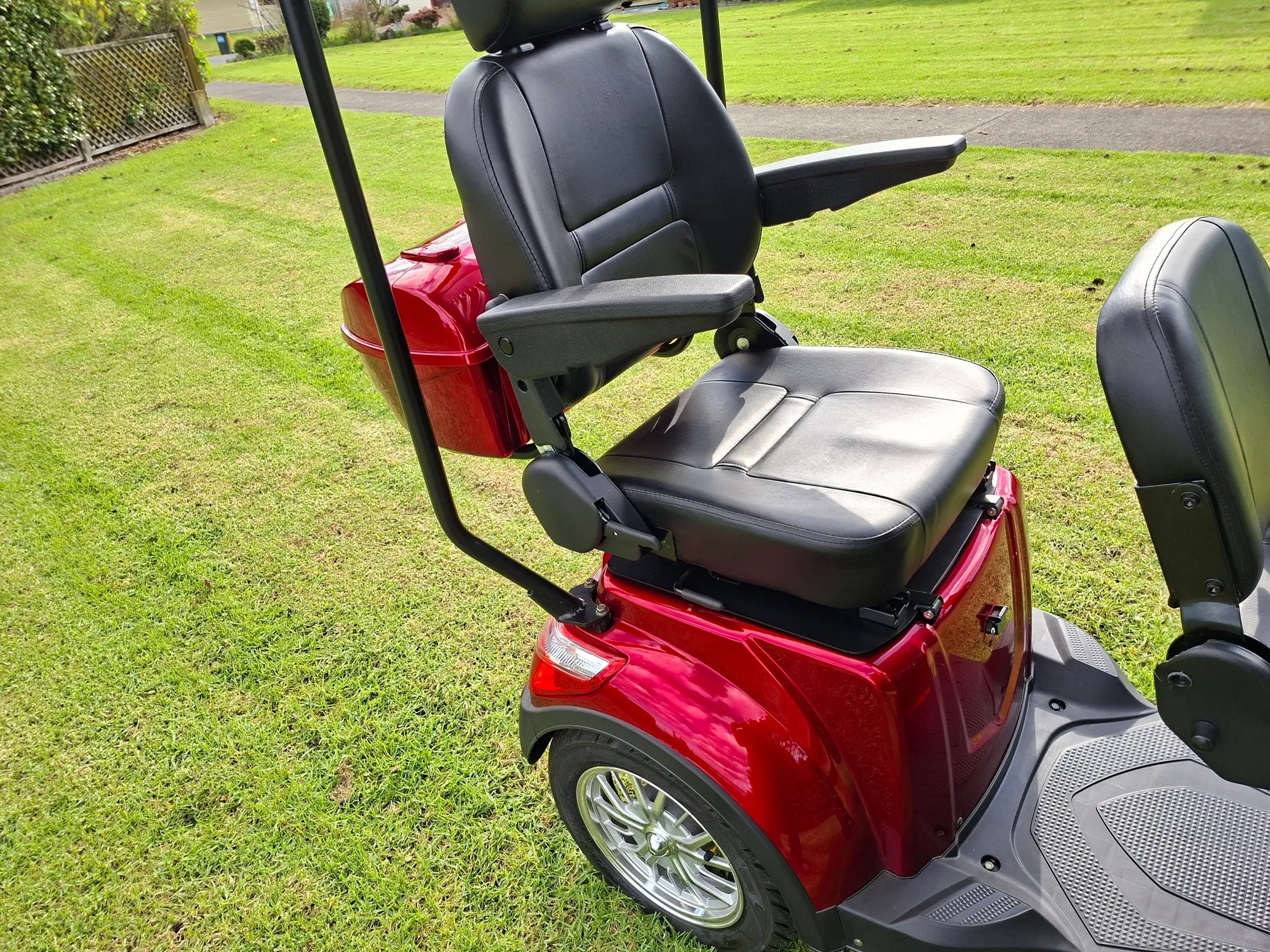 XLT 2 Person 4-Wheel (Tandem)