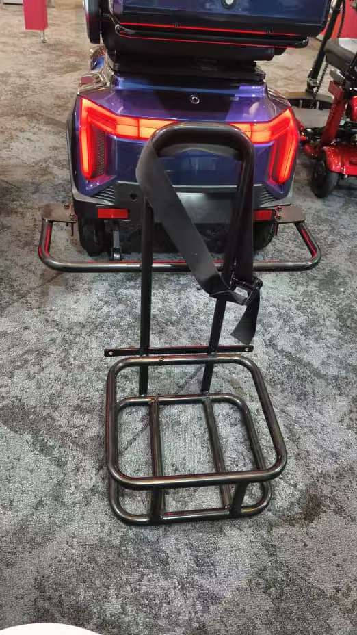 XLT 4-Wheel Golf Mob Scooter