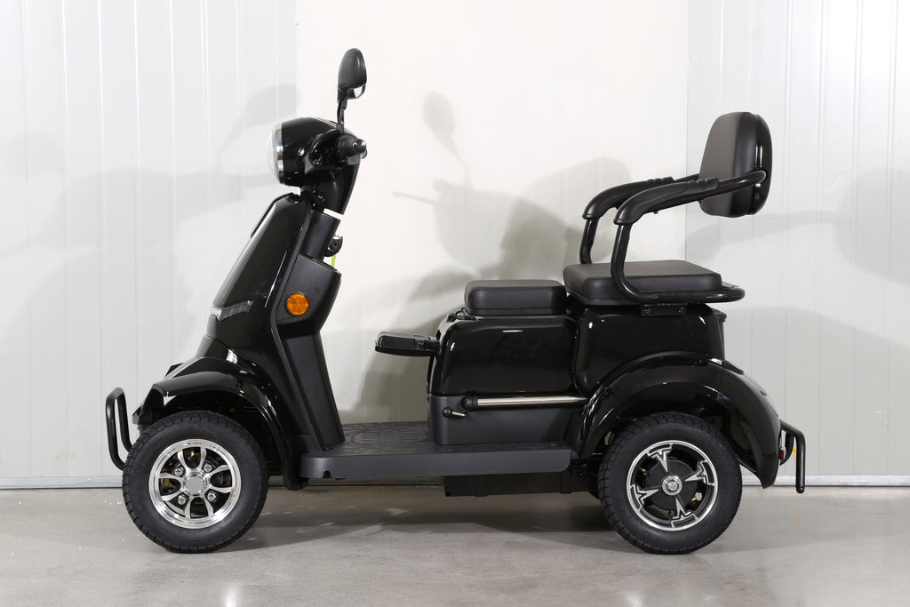 XLS 2 person capable 4Whl