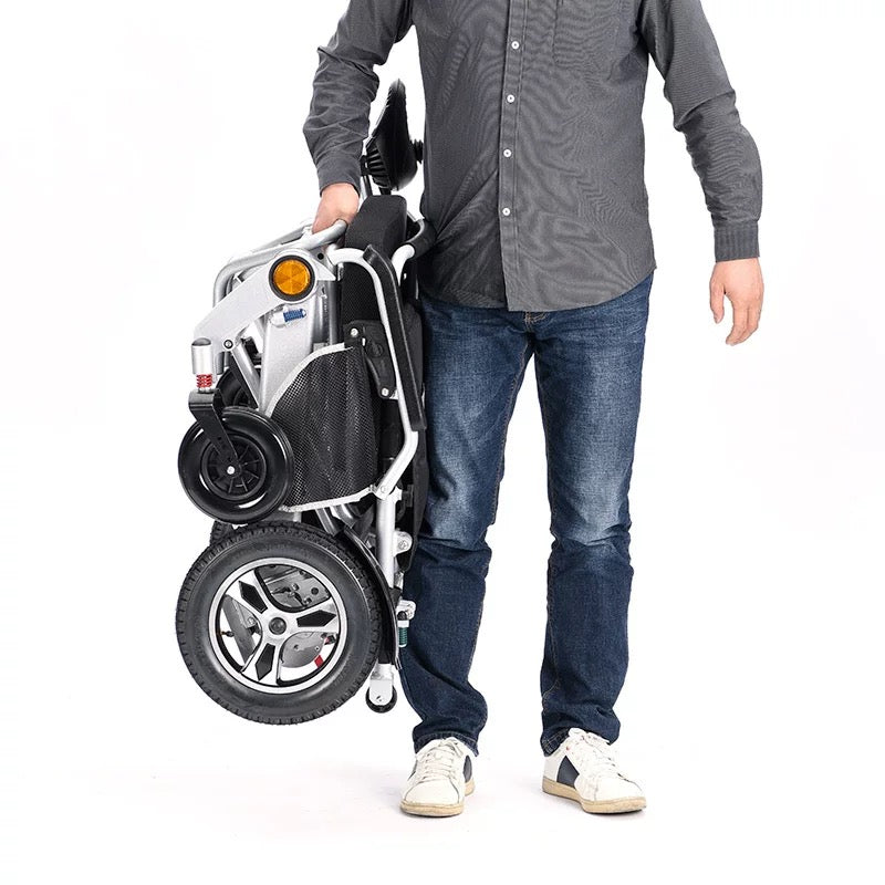 BME1029 Electric Wheelchair Fold-up Electric Wheelchair