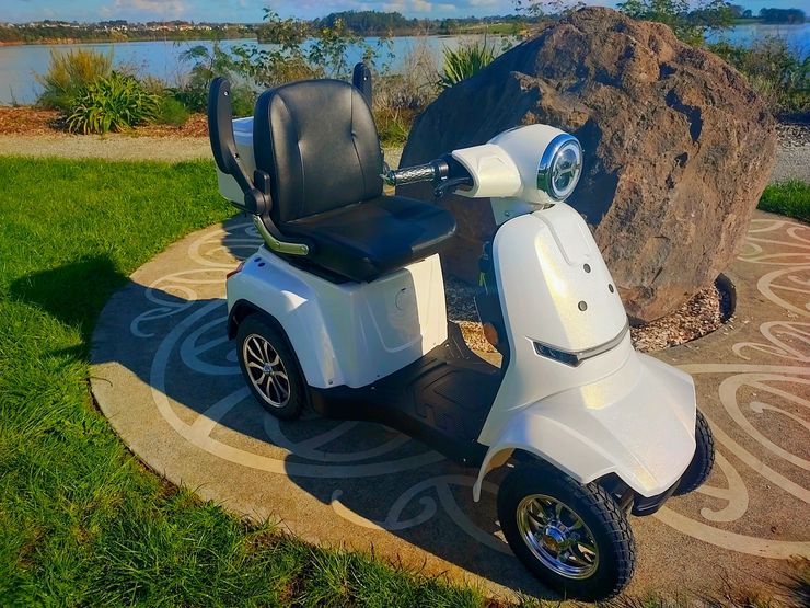 XLT 4-Wheel Mobility Scooter
