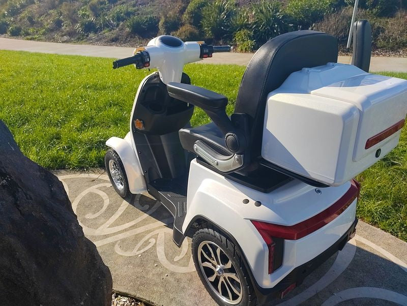 XLT 4-Wheel Mobility Scooter