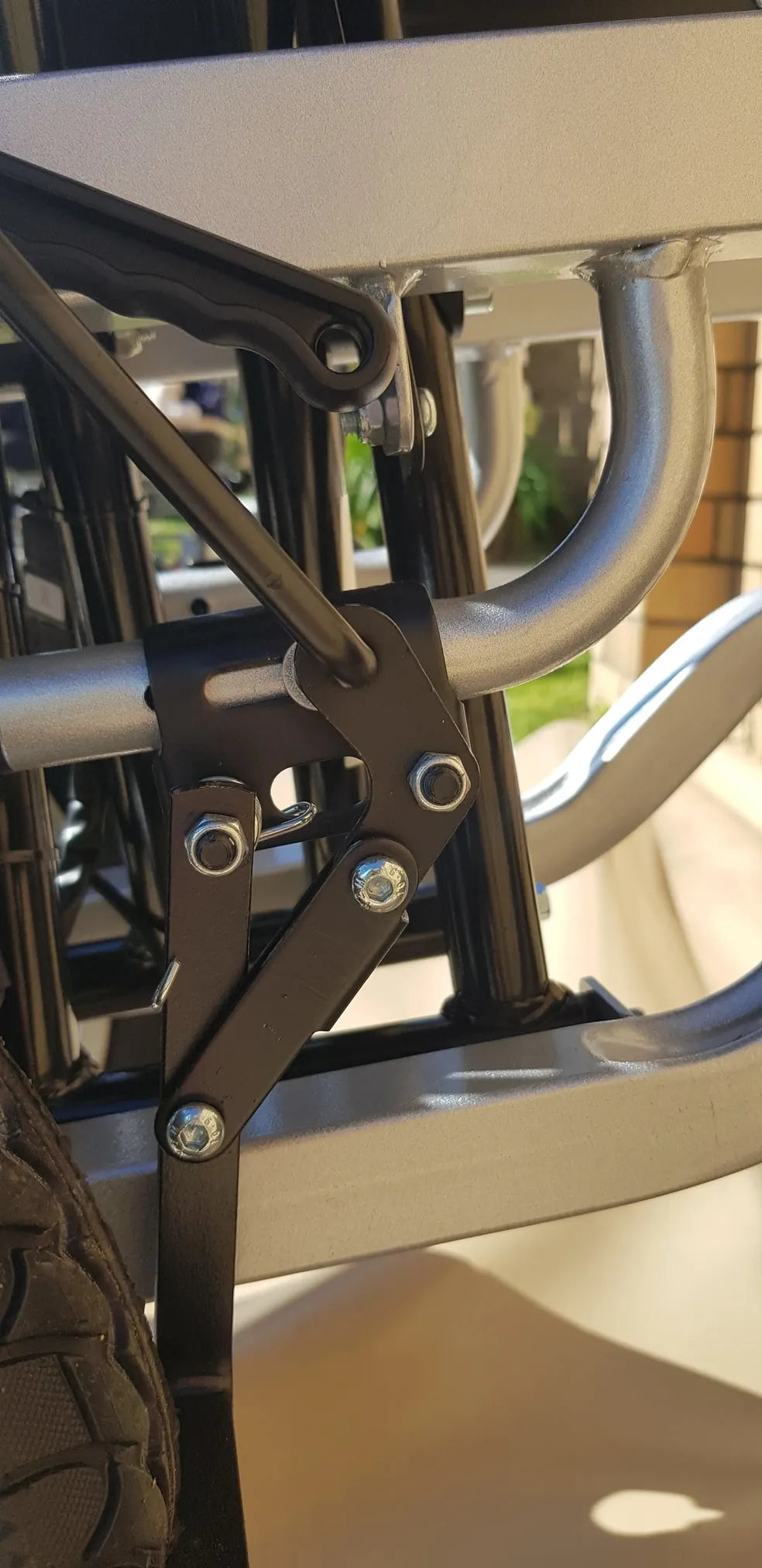 BME1022 Reclining Fold-up Electric Wheelchair