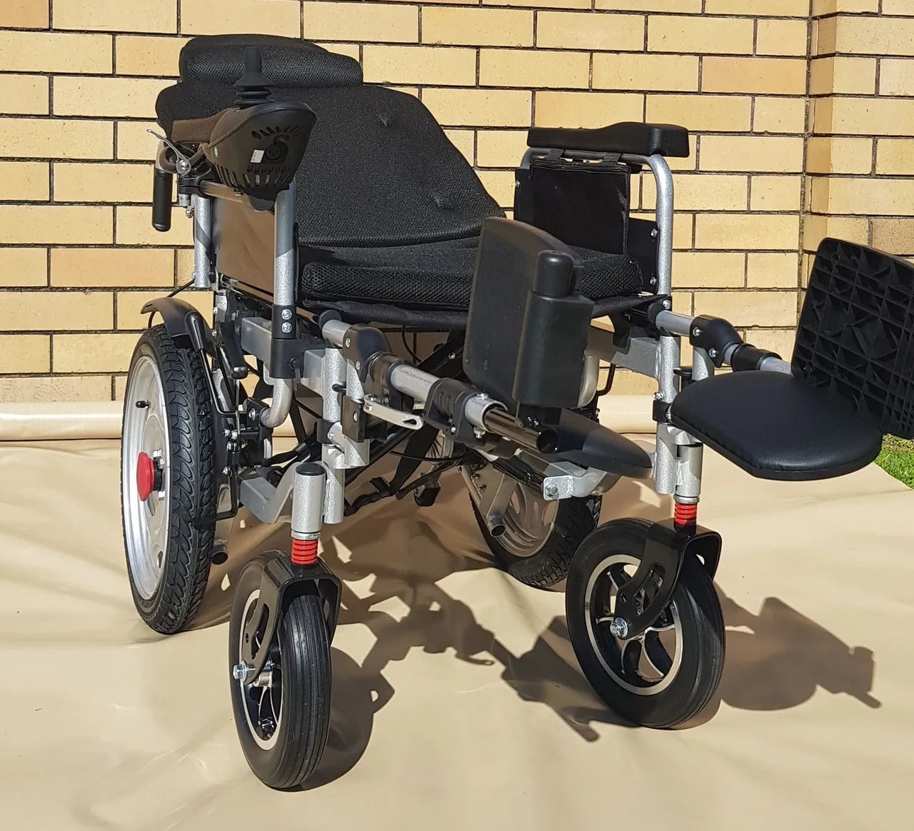 BME1022 Reclining Fold-up Electric Wheelchair