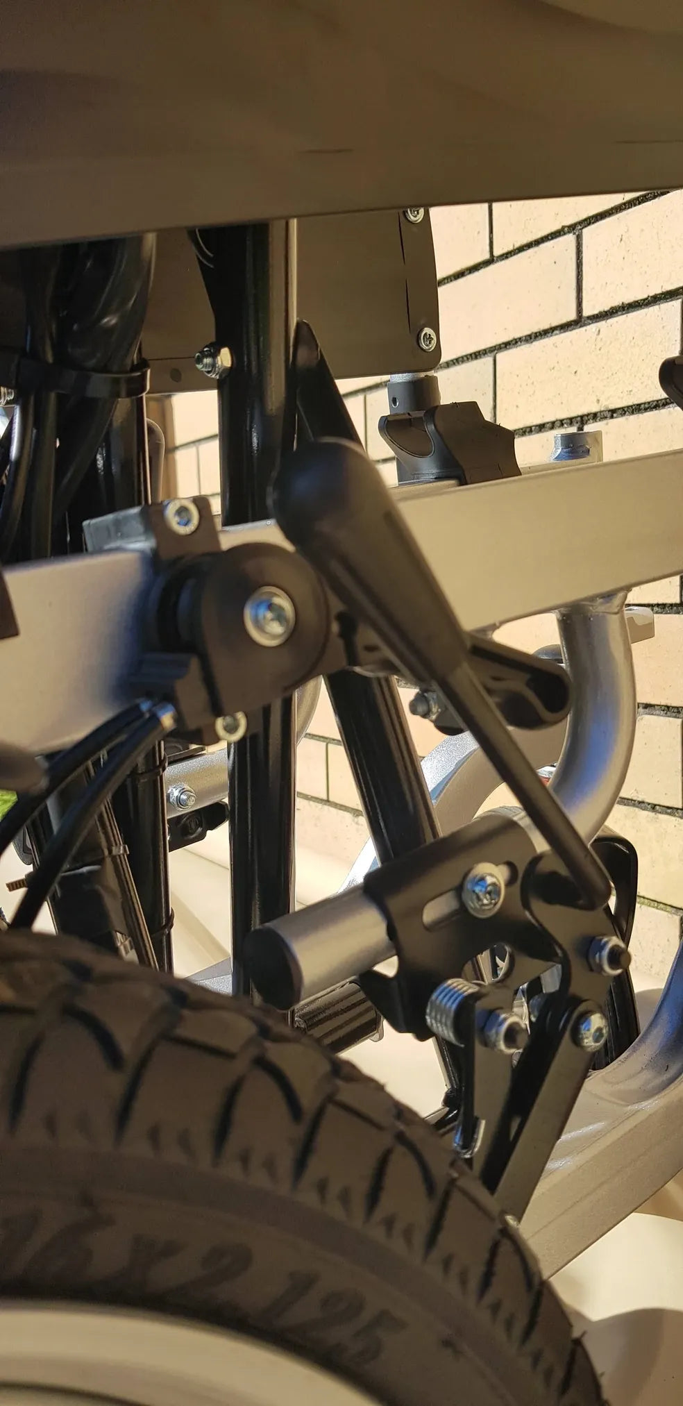 BME1022 Reclining Fold-up Electric Wheelchair