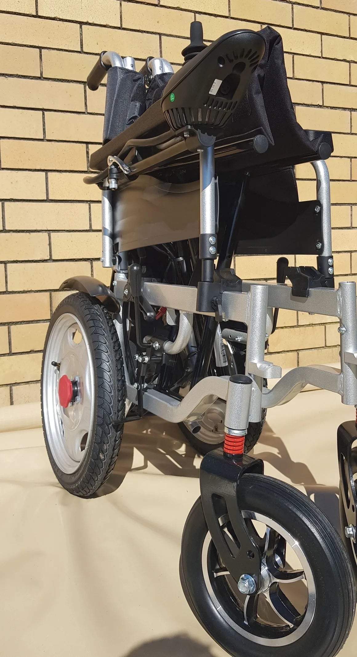 BME1022 Reclining Fold-up Electric Wheelchair