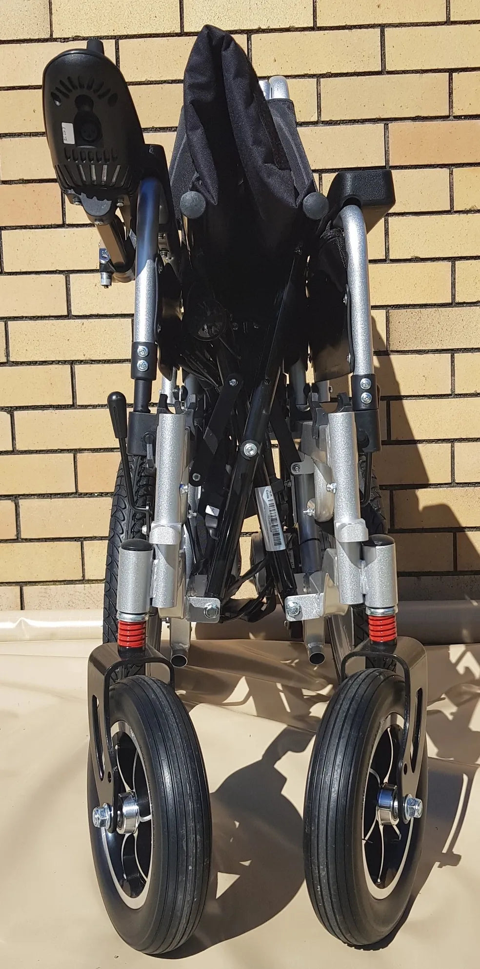 BME1022 Reclining Fold-up Electric Wheelchair