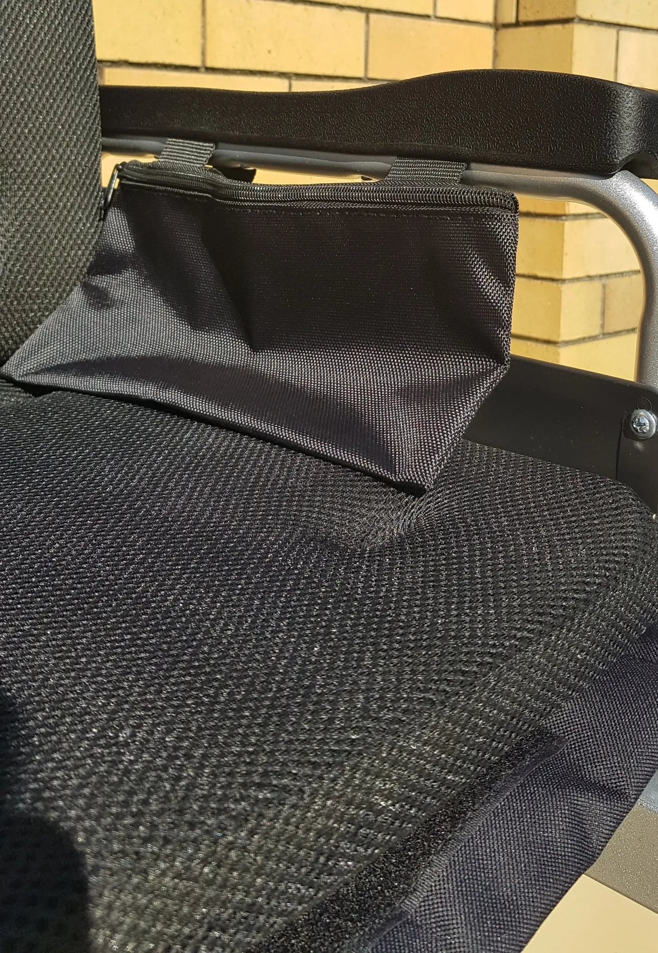 BME1022 Reclining Fold-up Electric Wheelchair