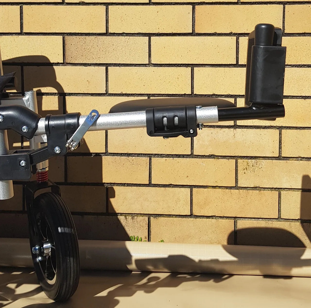 BME1022 Reclining Fold-up Electric Wheelchair